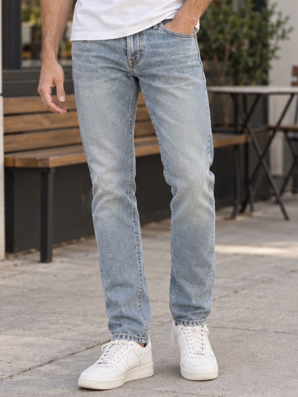Levi’s 511 Men’s Slim Fit Light Wash Jeans 32x30